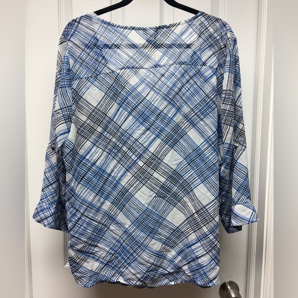 Torrid Blue Black White Plaid Print Blouse Top Size 2 (18/20) - Picture 6 of 6